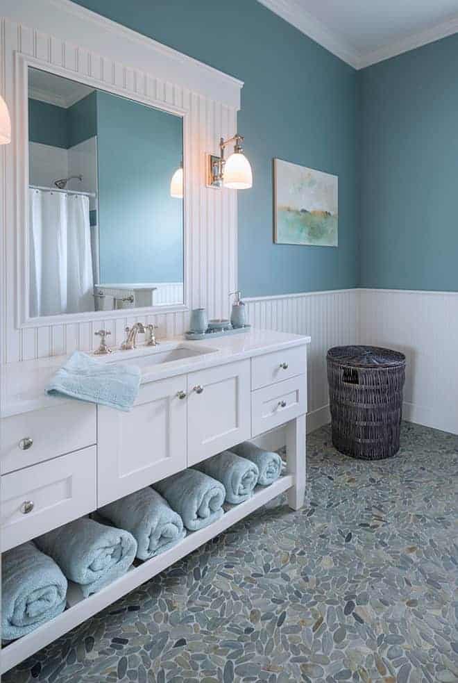 Gorgeous Beach Cottage Bathroom Inspiration