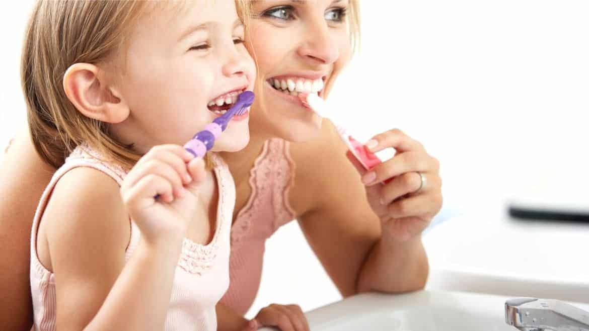 easy-tips-to-get-your-toddler-to-brush-their-teeth